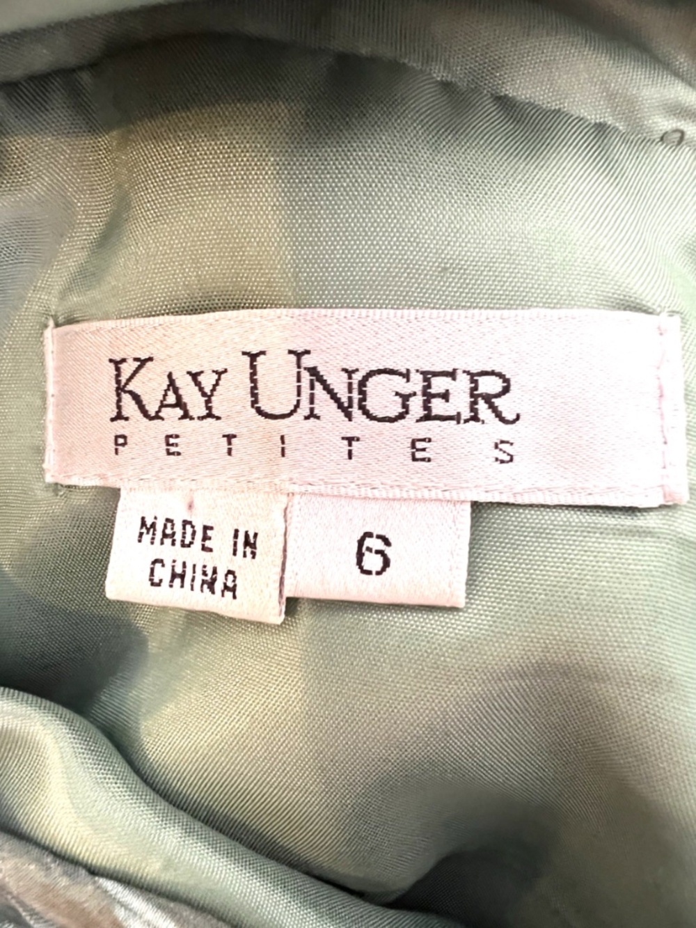Kay Unger Metallic Sage Green Pleated V-Neck Cocktail Dress Size 6P - Picture 4 of 4